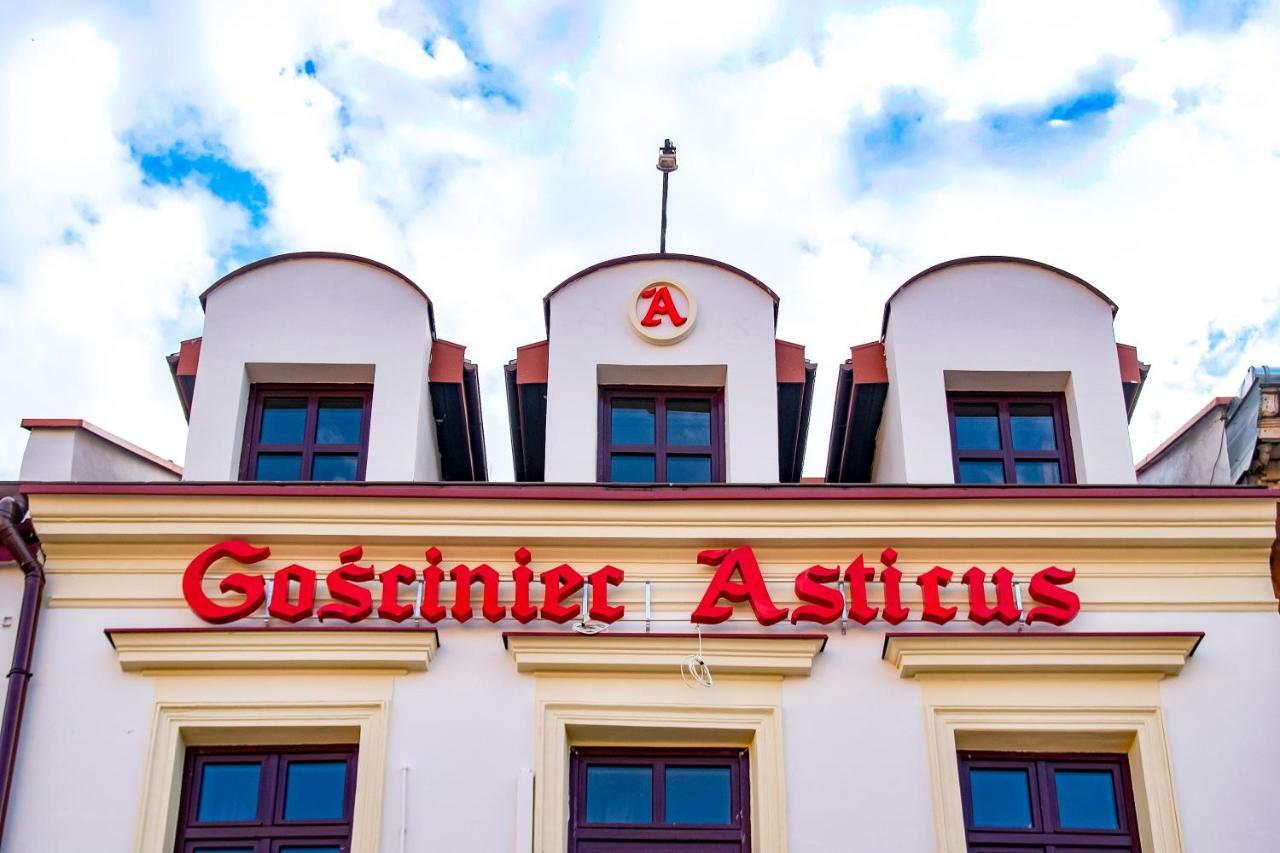 Bed and Breakfast Gosciniec Asticus Ярослав Екстер'єр фото